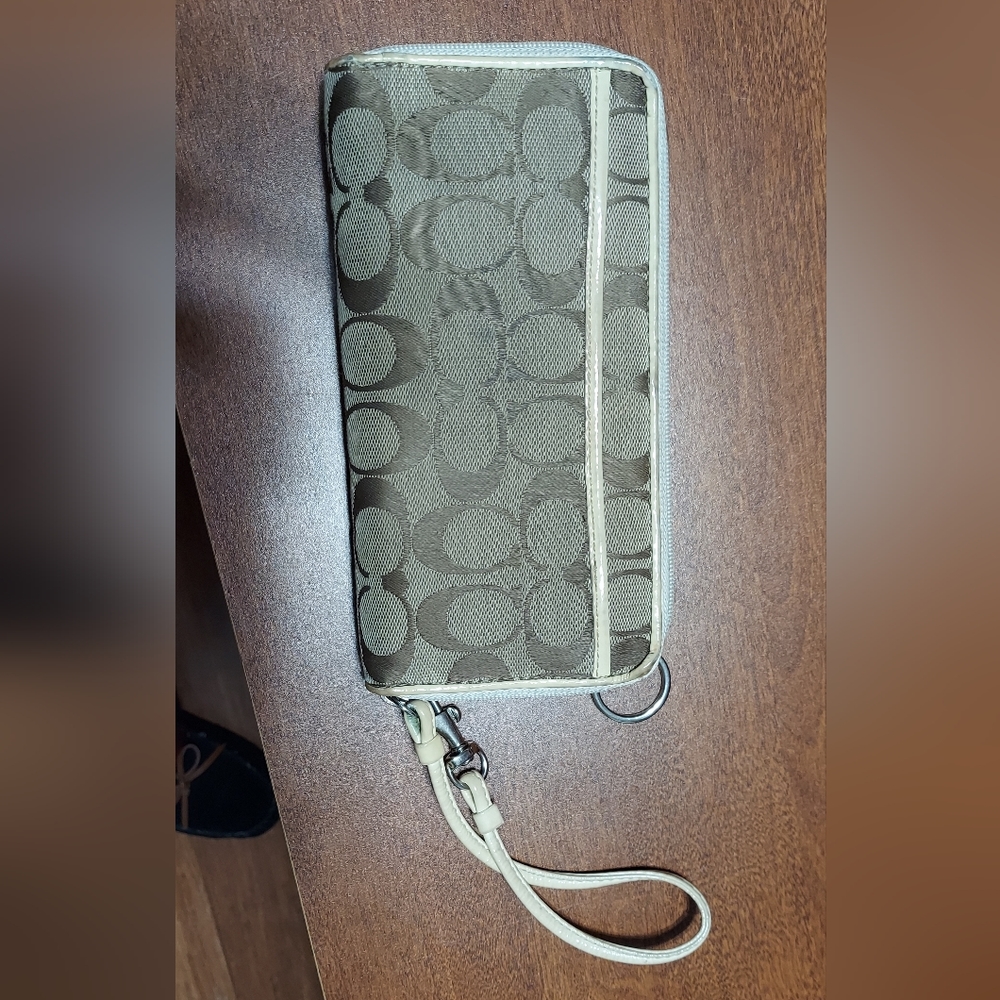 Coach wallet